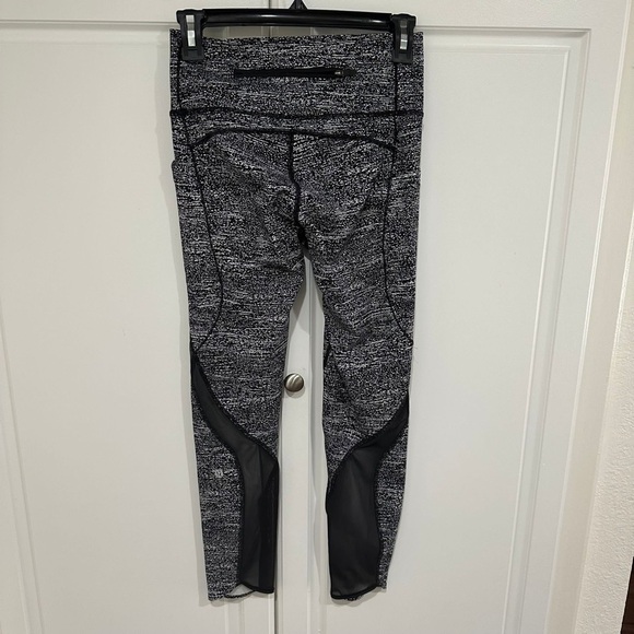 Lululemon Pace Perfect 7/8 Tight Leggins Air Time White Black I Size 6 - Picture 3 of 12